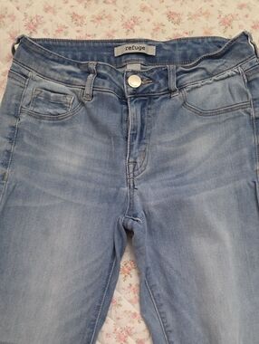 refuge Women's Light Blue Skinny Jeans